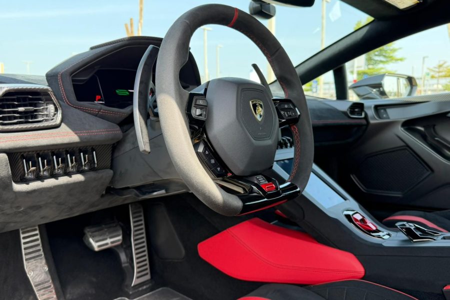 rent Lamborghini Huracan STO in Dubai