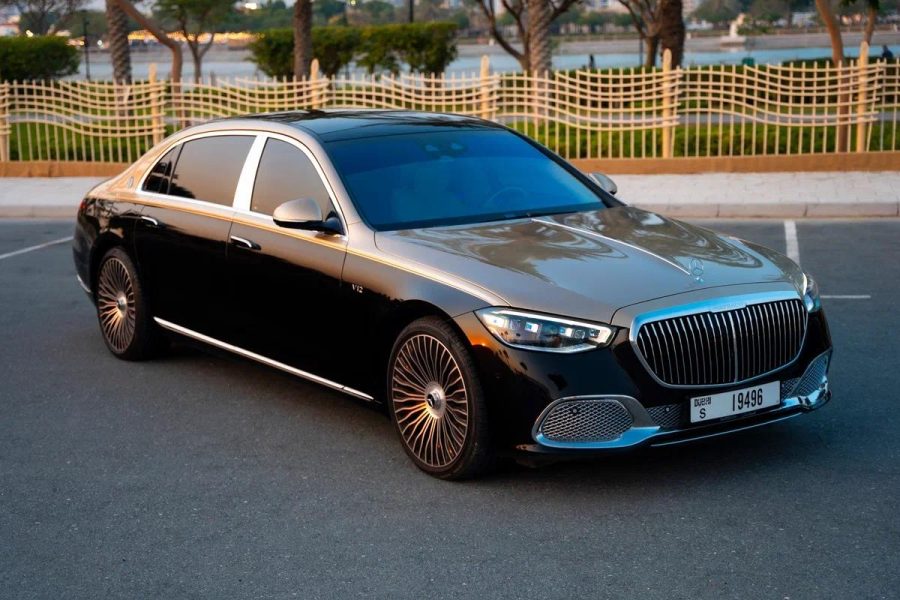 rent Mercedes-Maybach S680 in Dubai