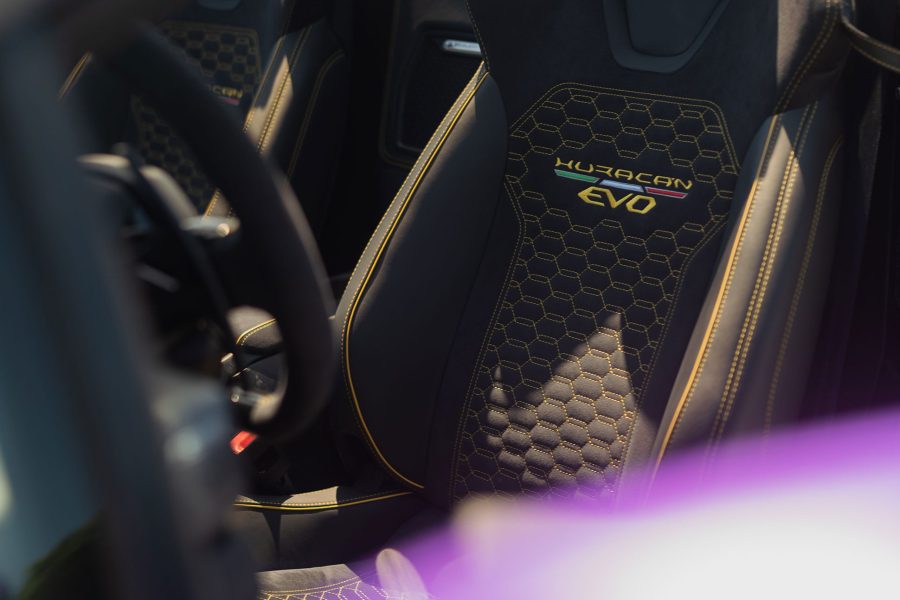 Rent Lamborghini Huracan Evo Spyder
