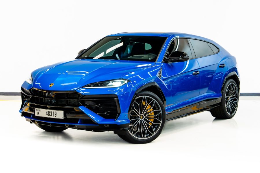 Lamborghini Urus SE rental in Dubai