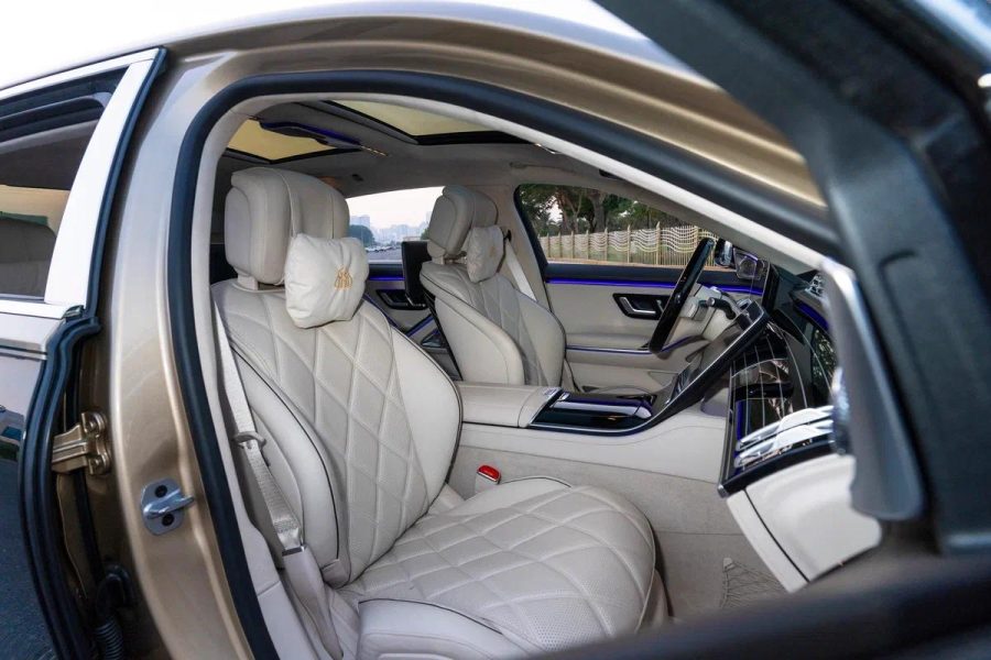 rent Mercedes-Maybach S680 in Dubai