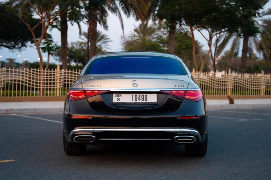 rent Mercedes-Maybach S680 in Dubai