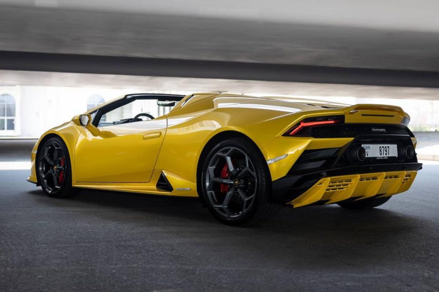 rent Lamborghini Huracan Evo Spyder in Dubai