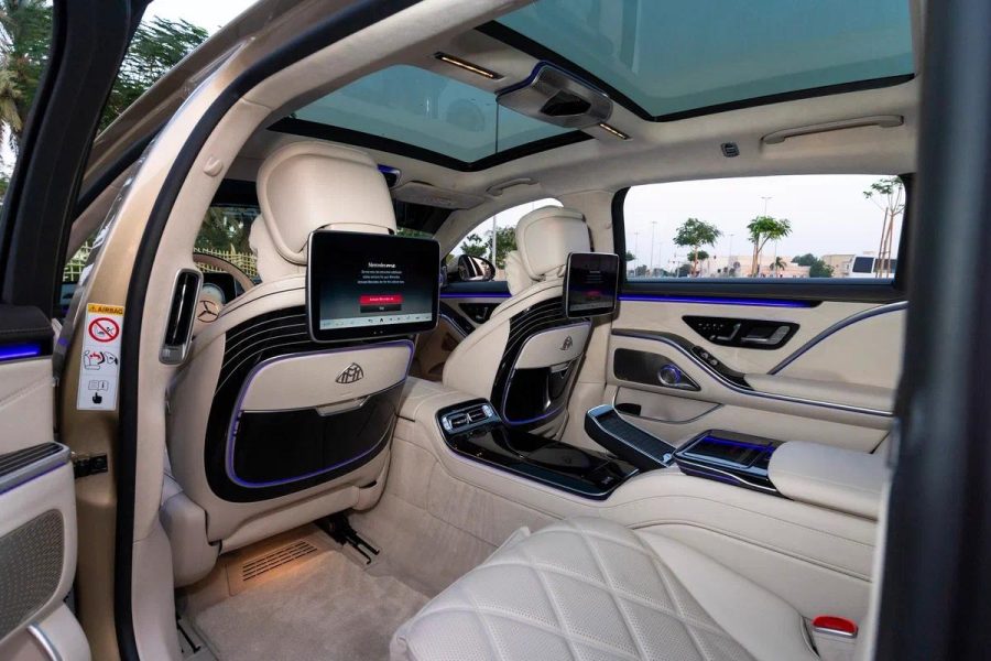 rent Mercedes-Maybach S680 in Dubai