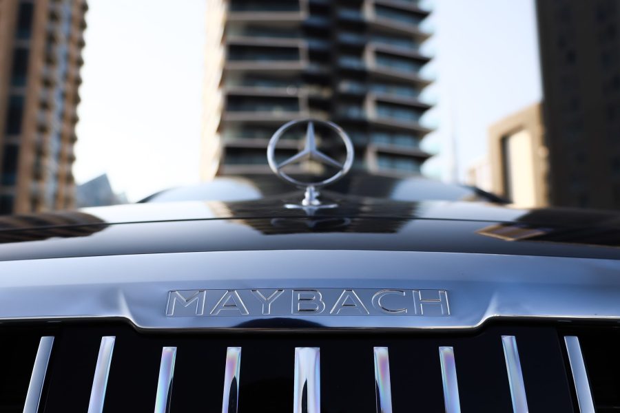Rent Mercedes-Maybach S680 Virgil Abloh 1/150 in Dubai