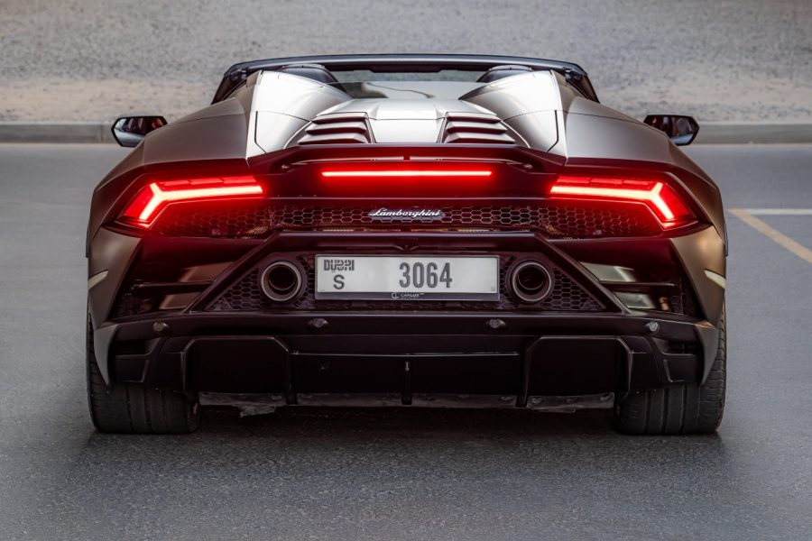 rent Lamborghini Huracan EVO Spyder in Dubai