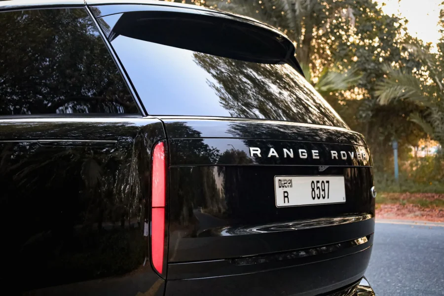Rent Range Rover Vogue Autobiography in Dubai