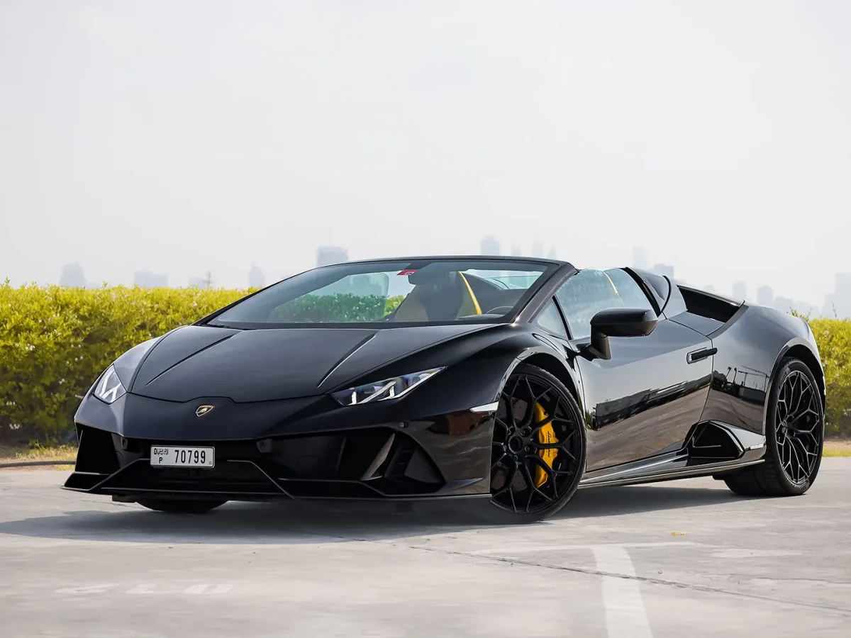 Аренда Lamborghini Huracan EVO Spyder в Дубае — GMZ Car Rental