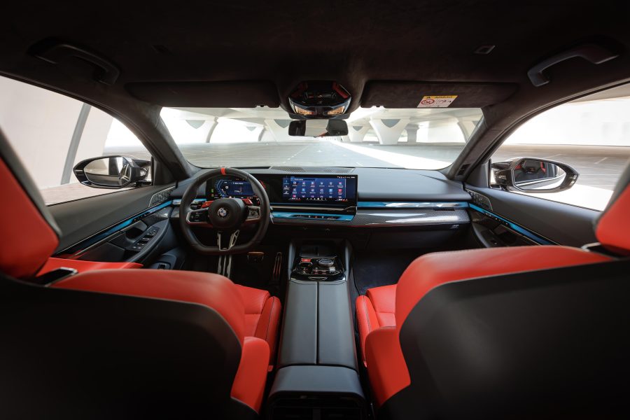rent BMW M5 G90 in Dubai