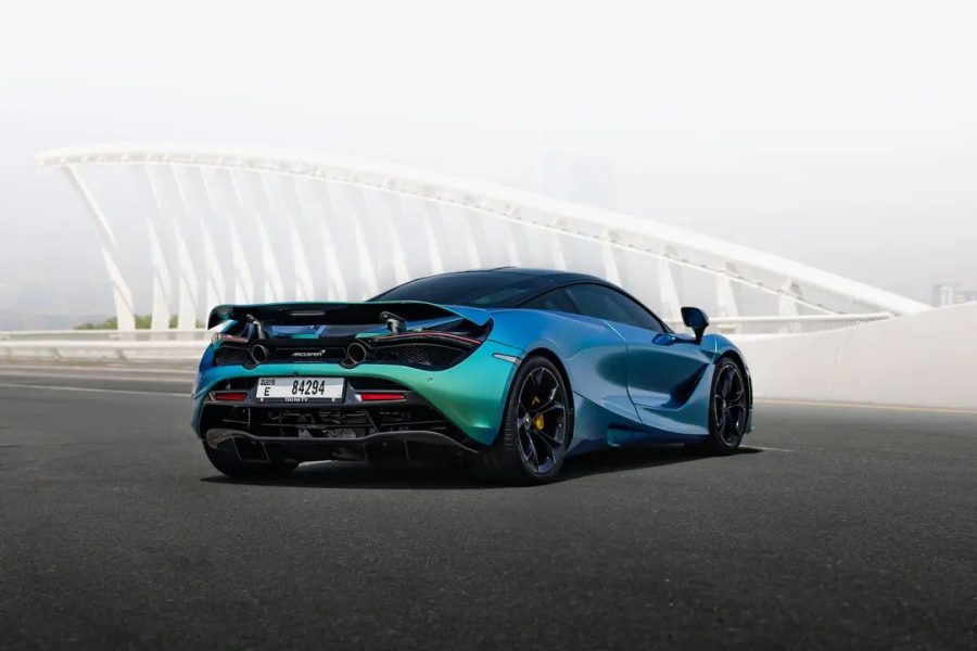 rent McLaren 720S in Dubai
