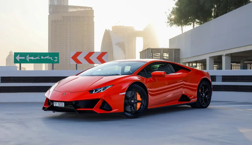 Rent Lamborghini Huracan EVO in Dubai