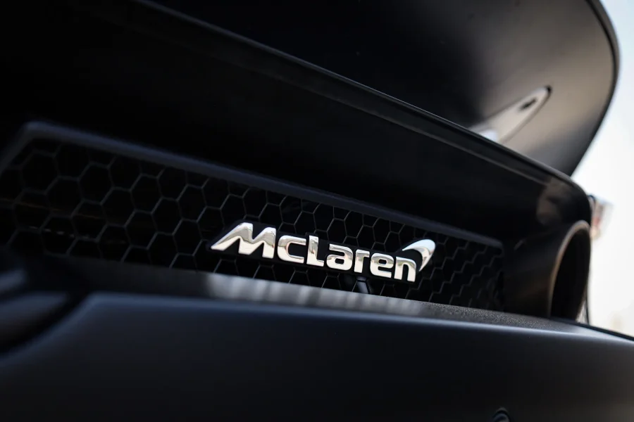 Rent McLaren 720S in Dubai