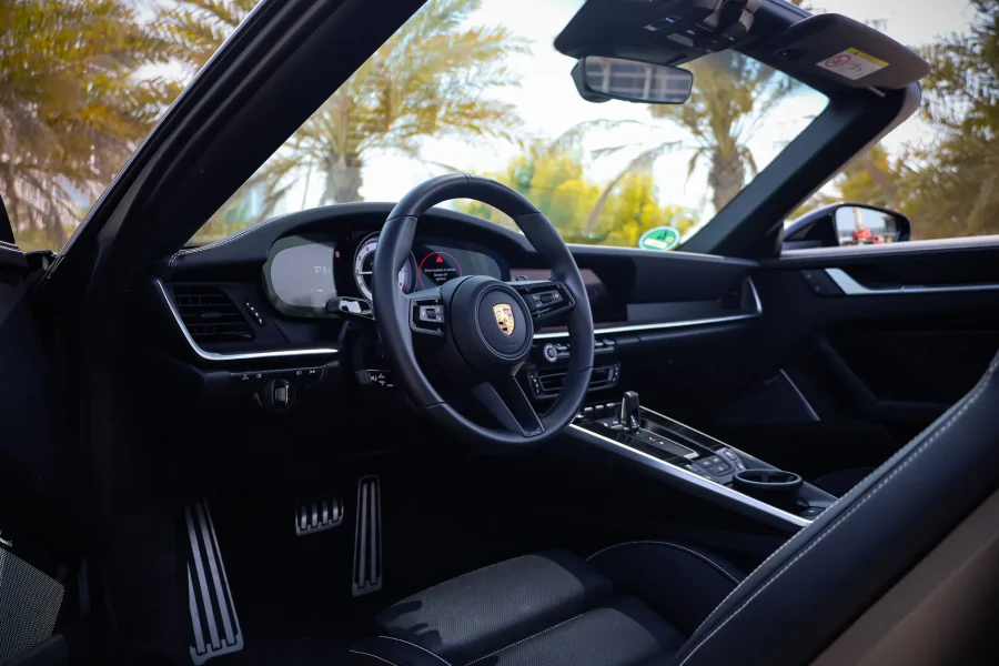 Rent Porsche 911 Turbo S in Dubai