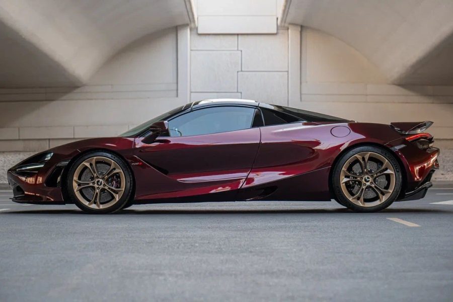 rent McLaren 720S in Dubai