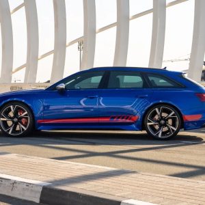 Hire Audi RS6 without deposit in Dubai