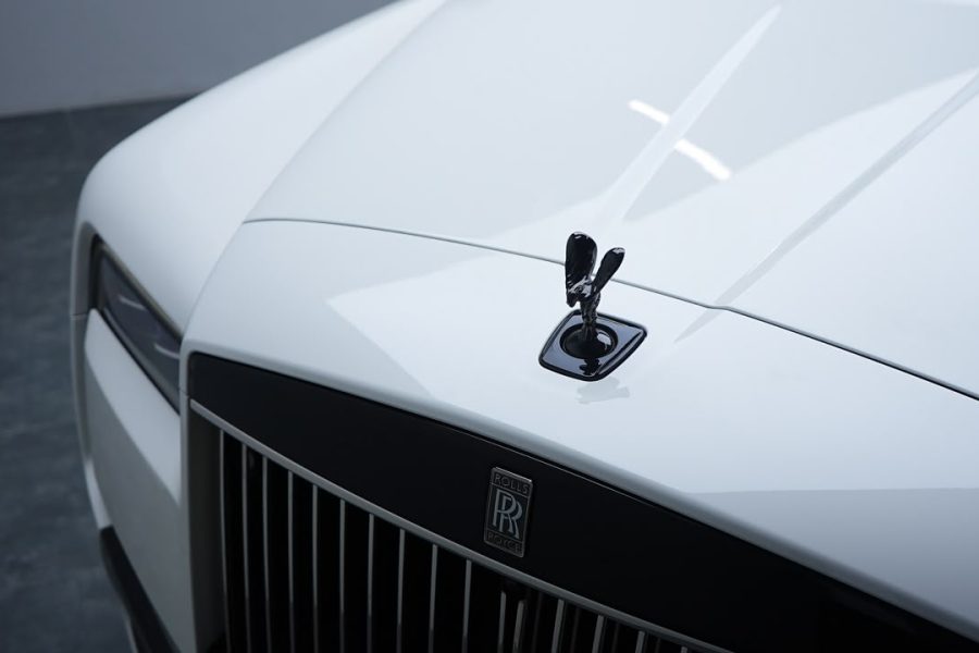rent Rolls-Royce Cullinan in Dubai