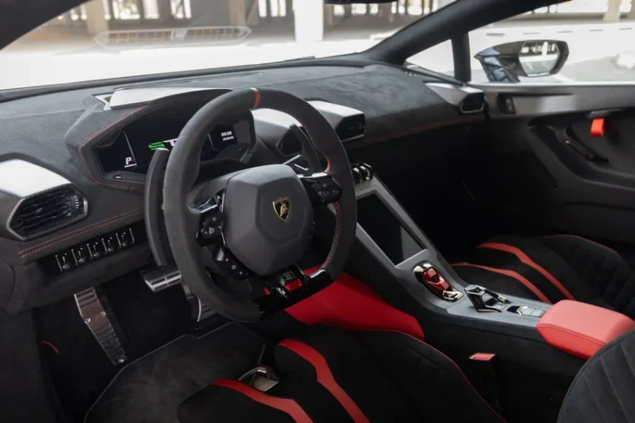 Rent Lamborghini Huracan STO in Dubai