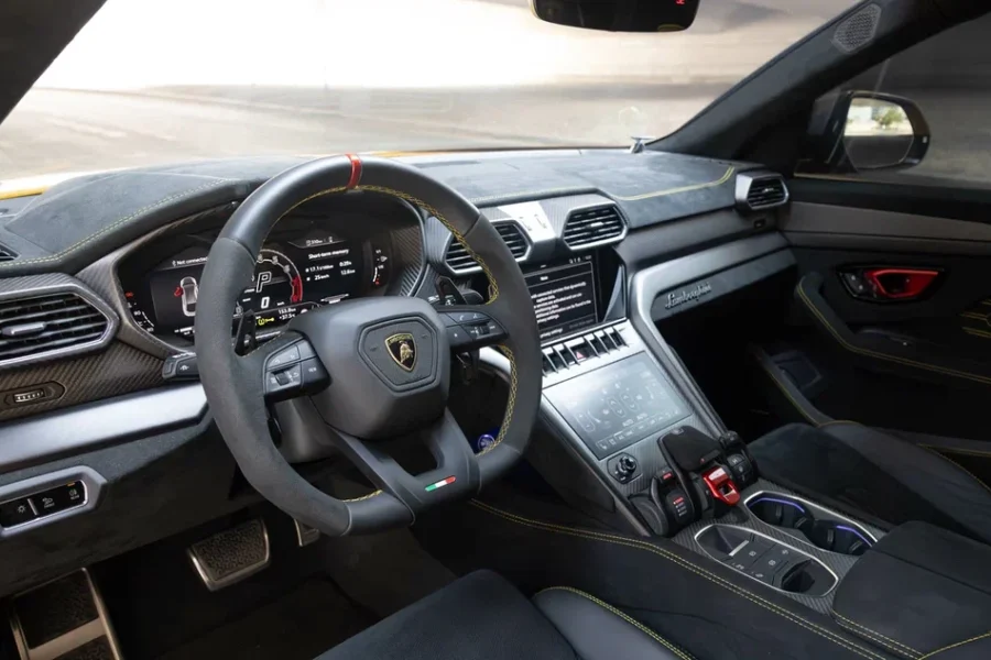 Rent Lamborghini Urus Performante in Dubai