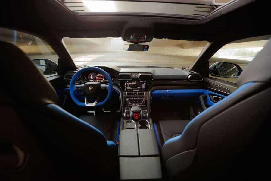 rent Lamborghini Urus S in Dubai