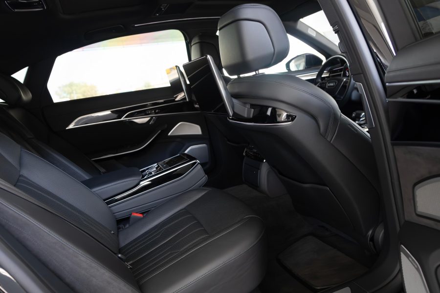 rent Audi A8L in Dubai
