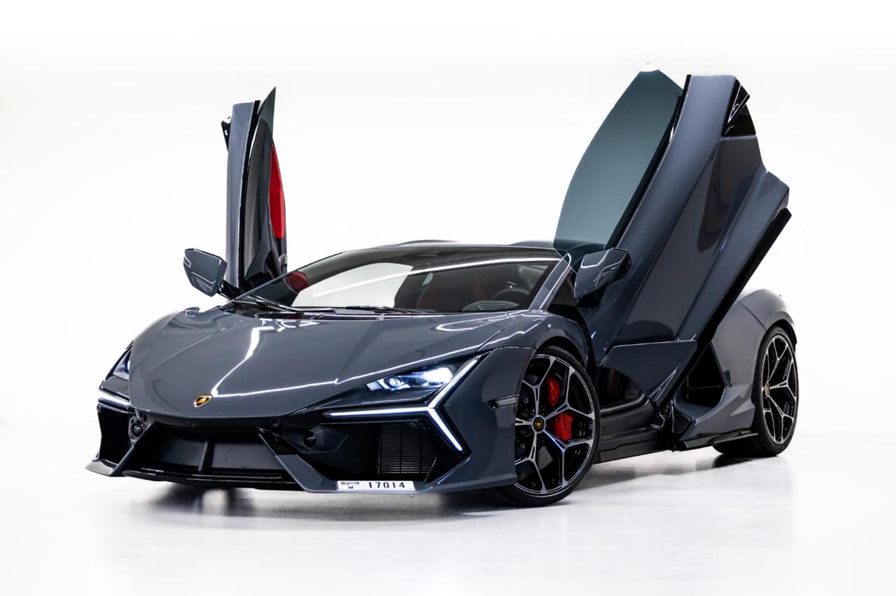 rent Lamborghini Revuelto in dubai