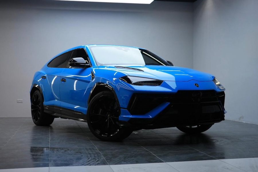 rent Lamborghini Urus S in Dubai