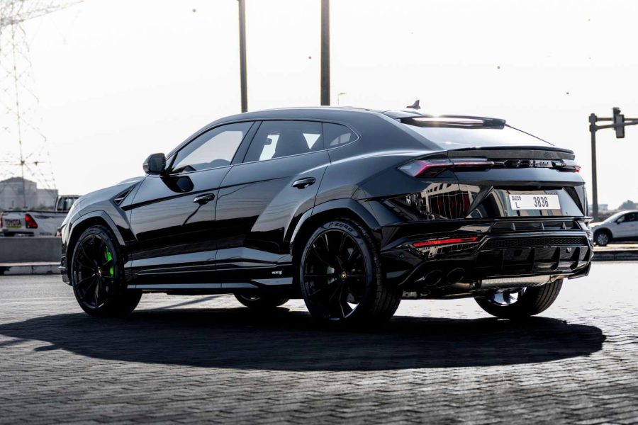 rent Lamborghini Urus S in Dubai