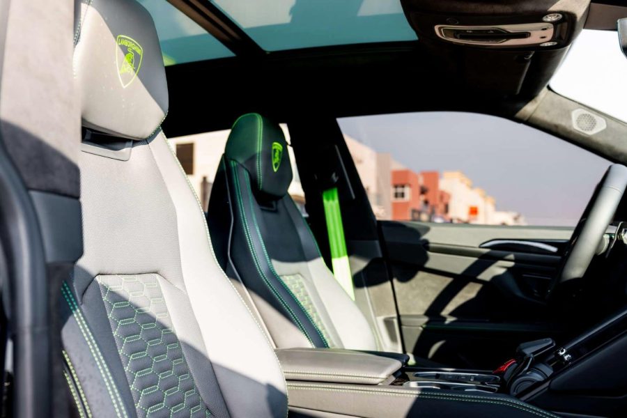 rent Lamborghini Urus S in Dubai