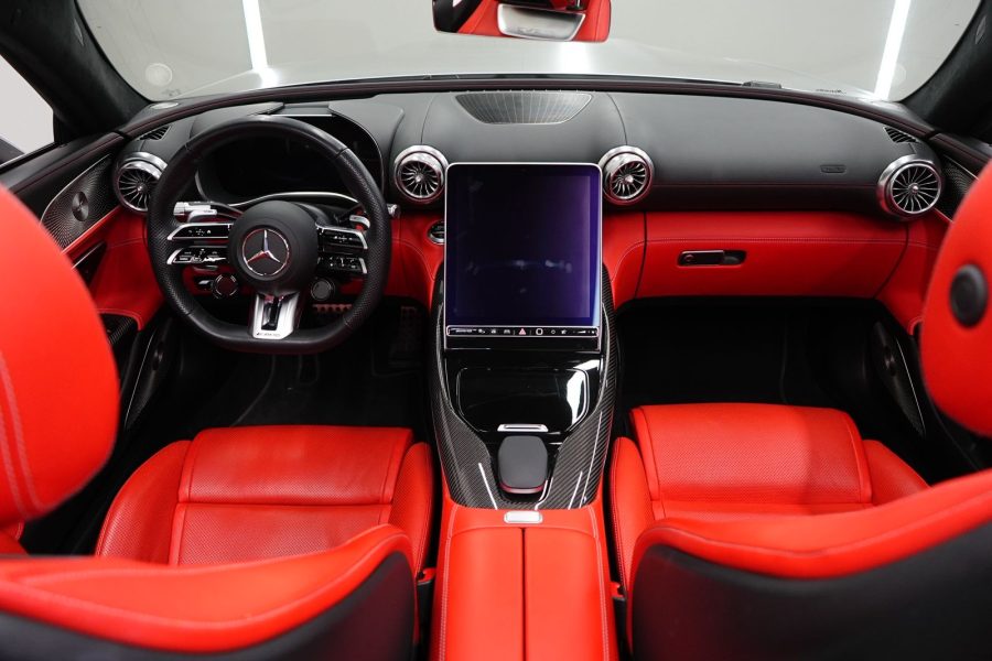 rent Mercedes-AMG SL63 in Dubai