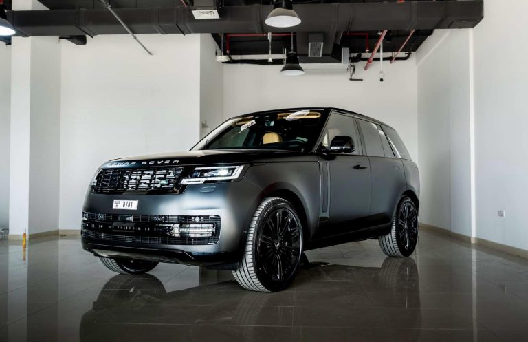 rent Range Rover Vogue in Dubai