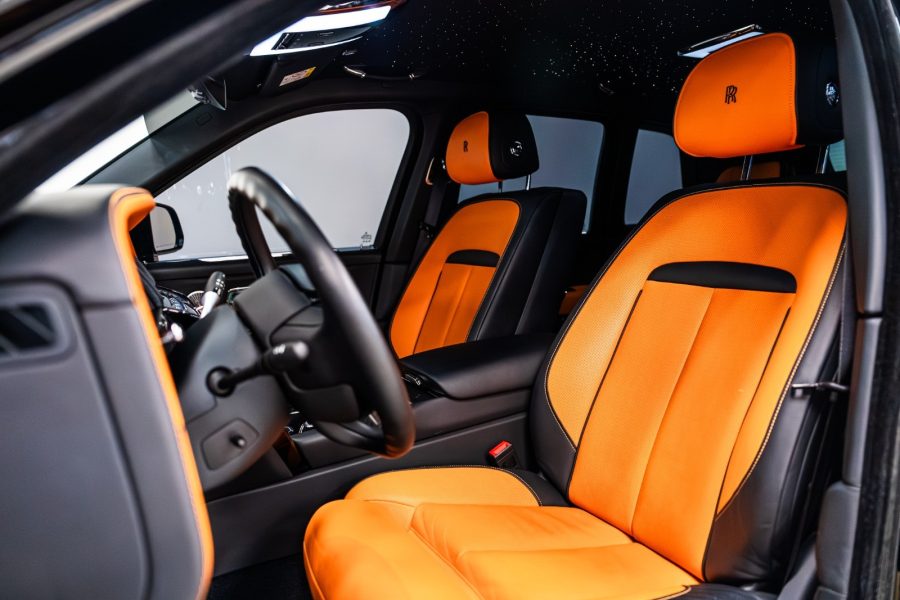 rent Rolls-Royce Cullinan Black Badge in Dubai