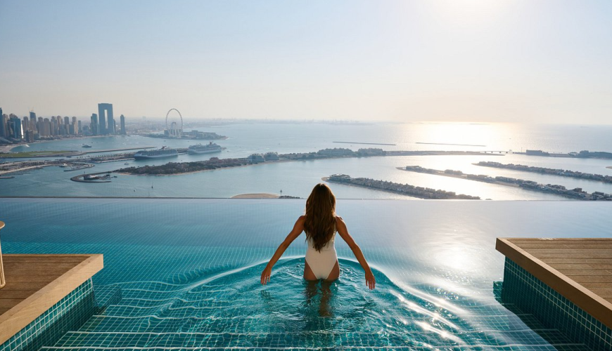 Aura Sky Pool in dubai