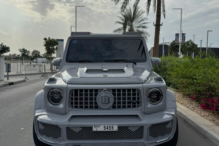 rent Mercedes Brabus G800 in Dubai