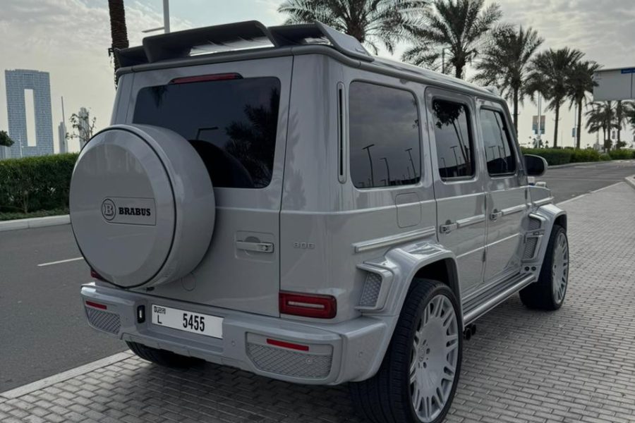 rent Mercedes Brabus G800 in Dubai