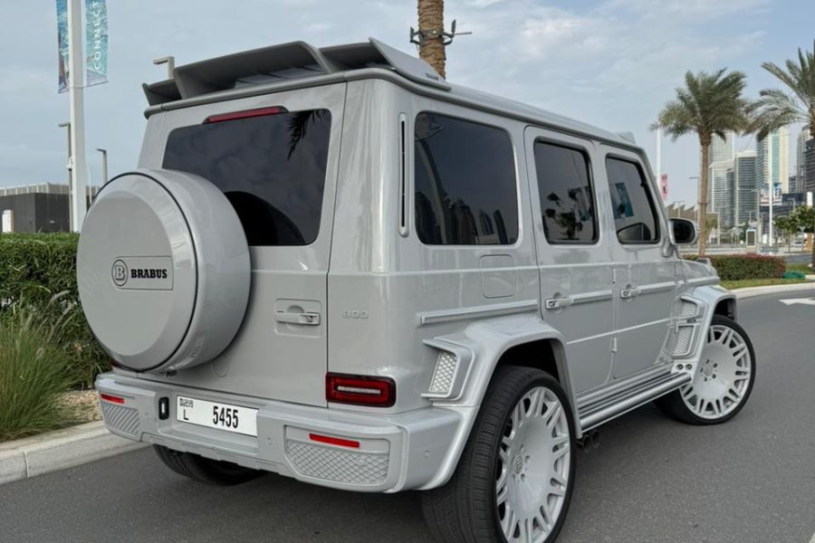 rent Mercedes Brabus G800 in Dubai