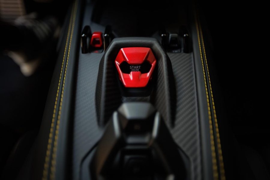 rent Lamborghini Revuelto in Dubai