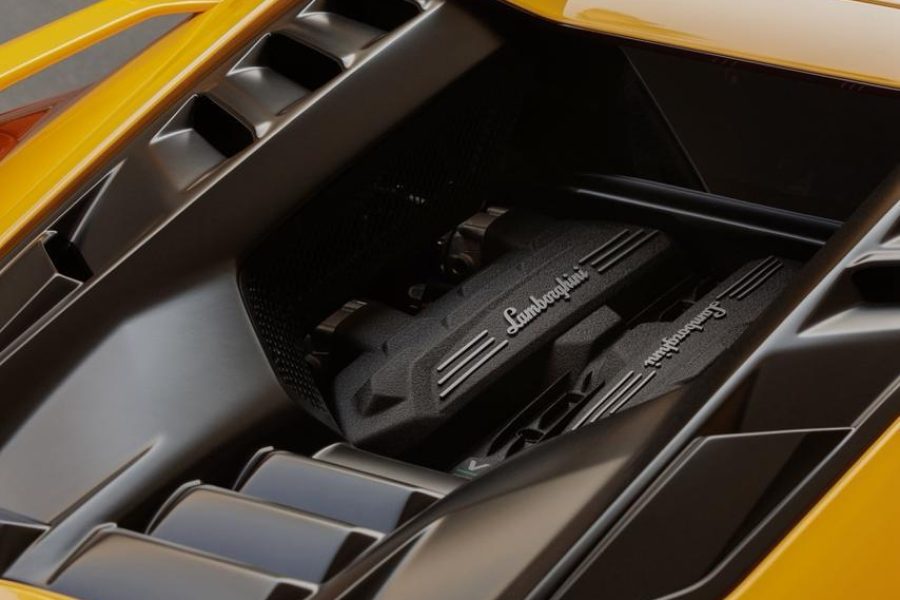 rent Lamborghini Revuelto in Dubai