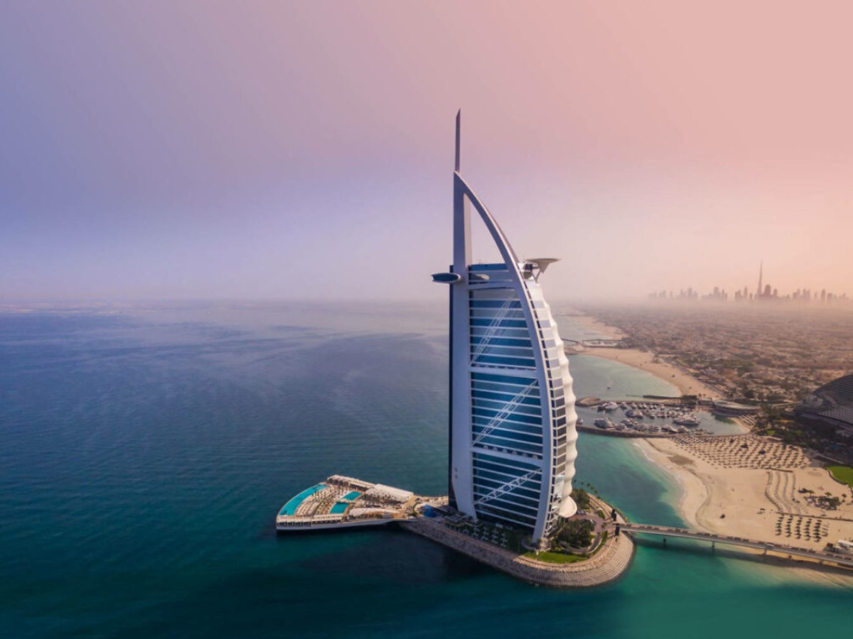 Burj Al Arab: Um pináculo de luxo e inovação arquitetônica - GMZ